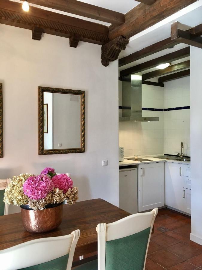 Apartamentos La Casona Усьеда-де-Арриба Экстерьер фото