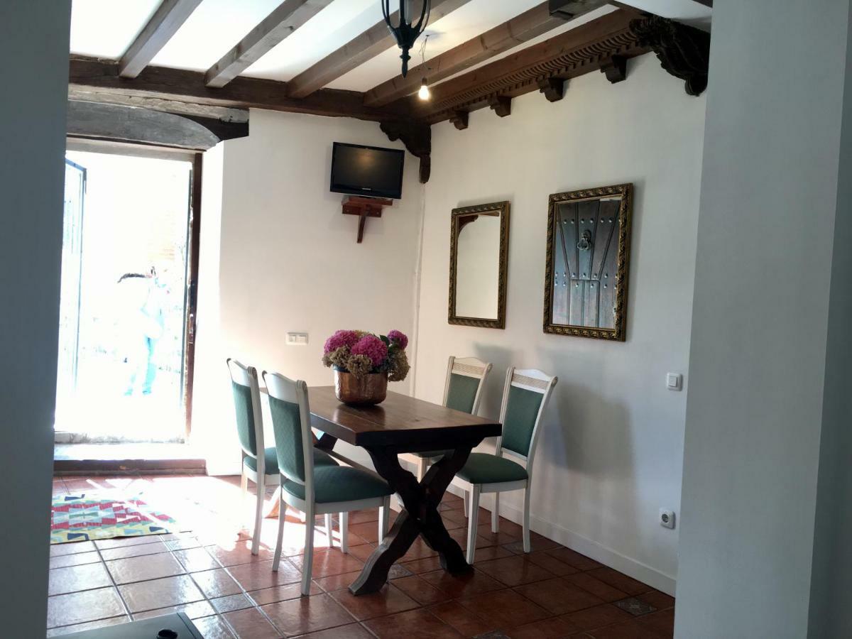 Apartamentos La Casona Усьеда-де-Арриба Экстерьер фото